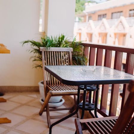 Patong Beach Side Hotel Ngoại thất bức ảnh
