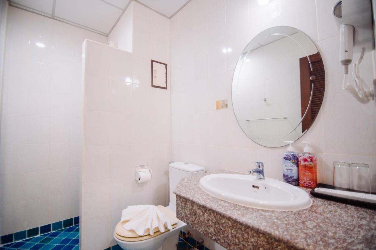 Patong Beach Side Hotel Ngoại thất bức ảnh